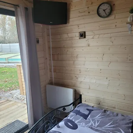 Cozy Jaktstuga Saint-Savin (Gironde)